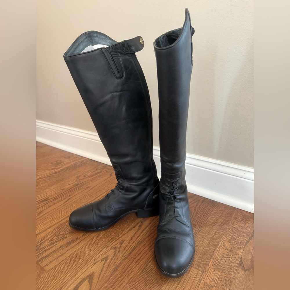 Ariat Heritage Compass Waterproof Field Boots Women’s 9 med height reg calf